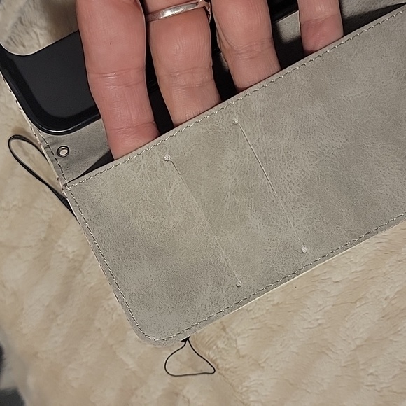 Phone case - Picture 5 of 6